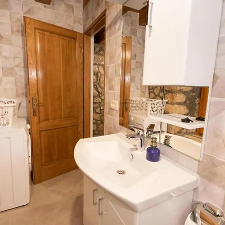 Stone Two Bedroom With Pool * Stasevica
