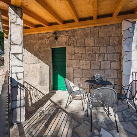 Stone Two Bedroom With Pool